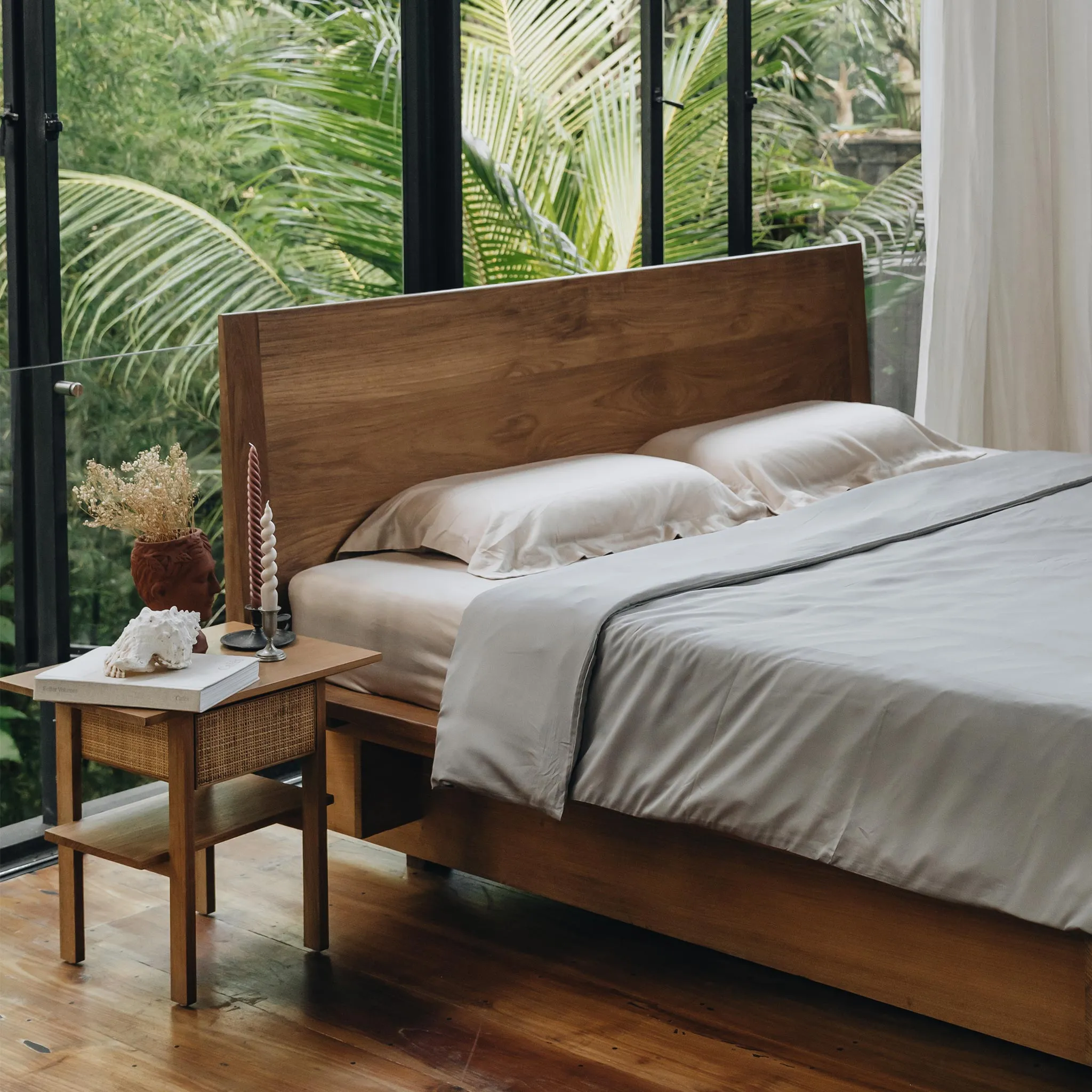 Heveya® Teak Bedside Table