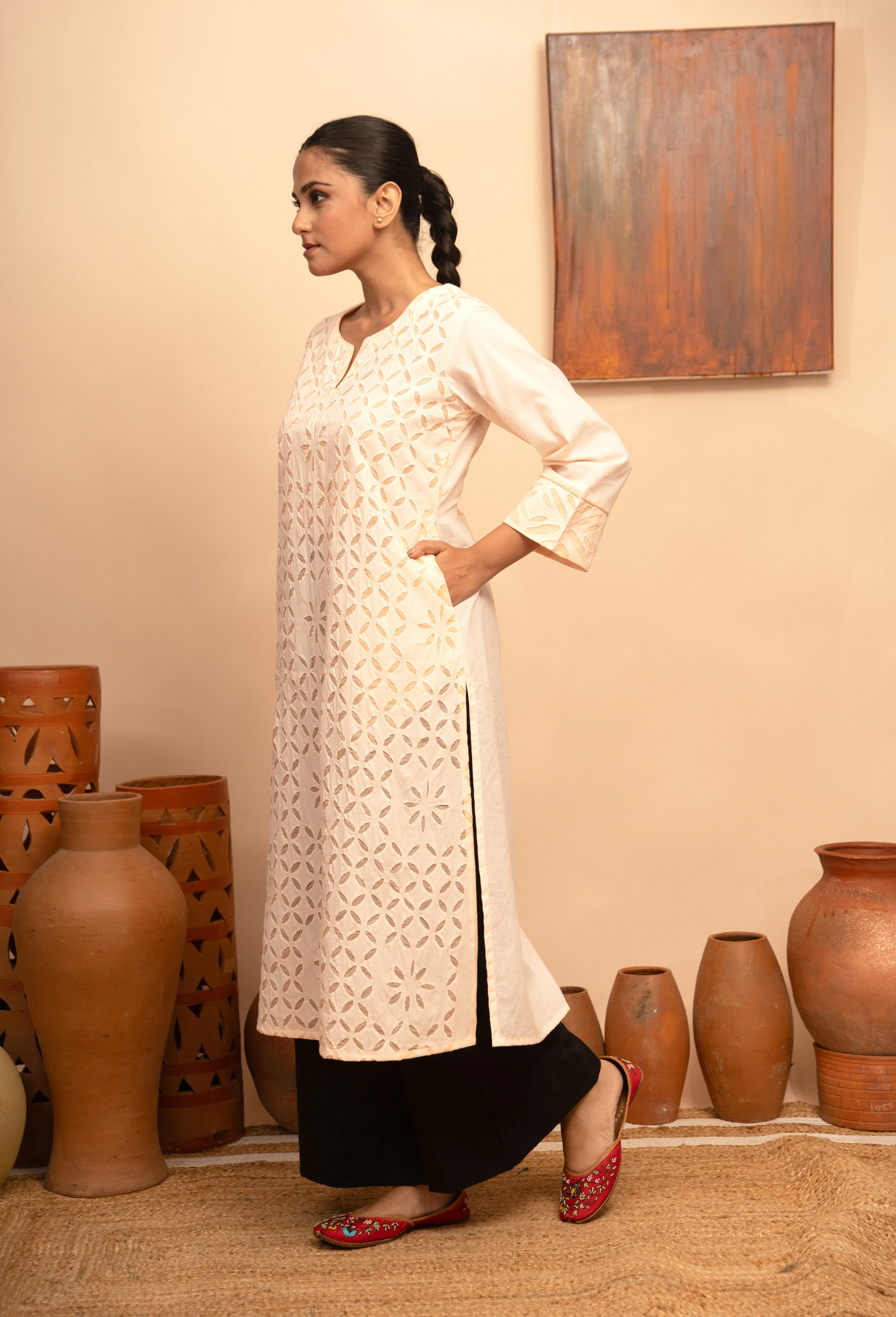 Womens Handcrafted Appliqu Regular Fit Kurta