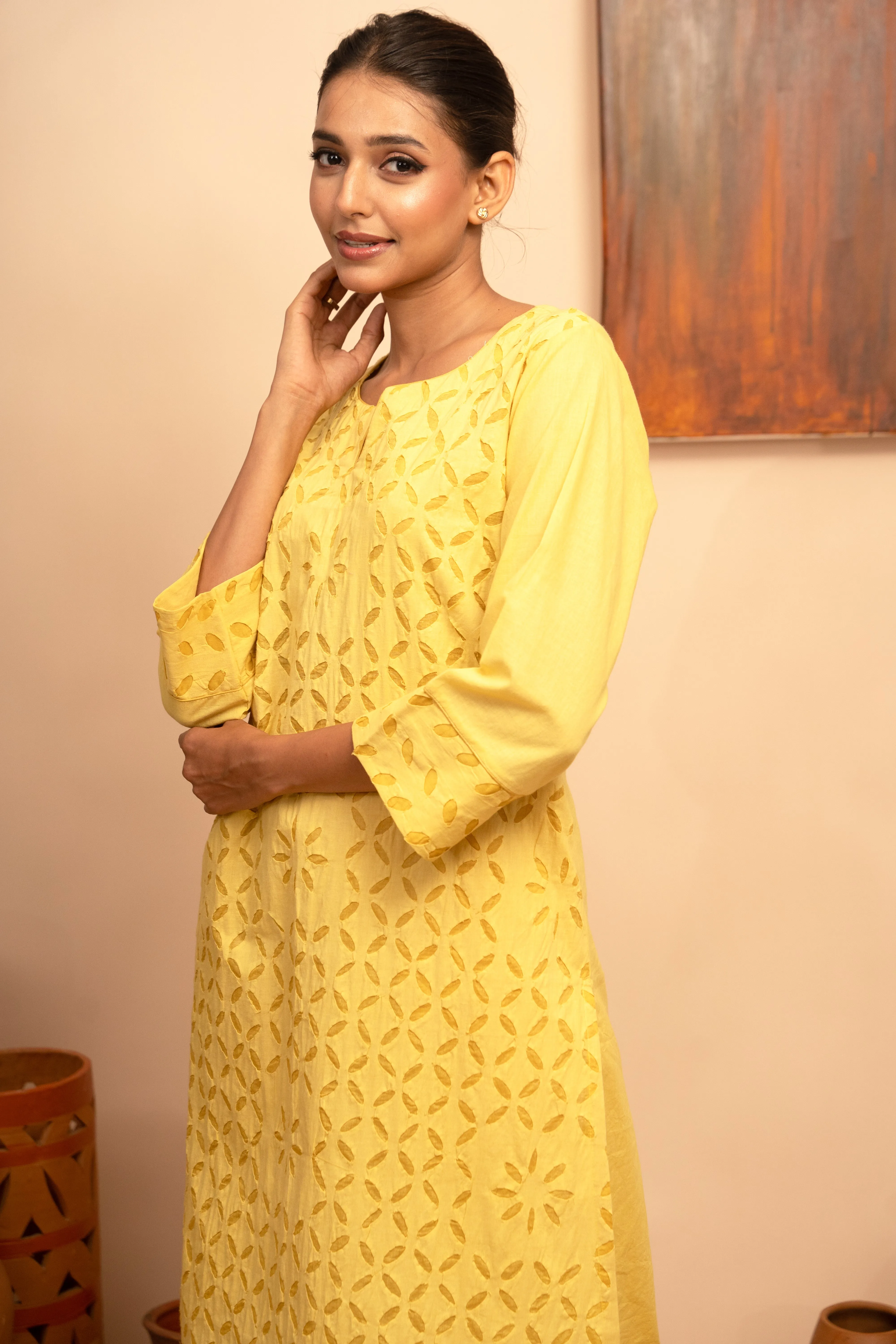 Womens Handcrafted Appliqu Regular Fit Kurta