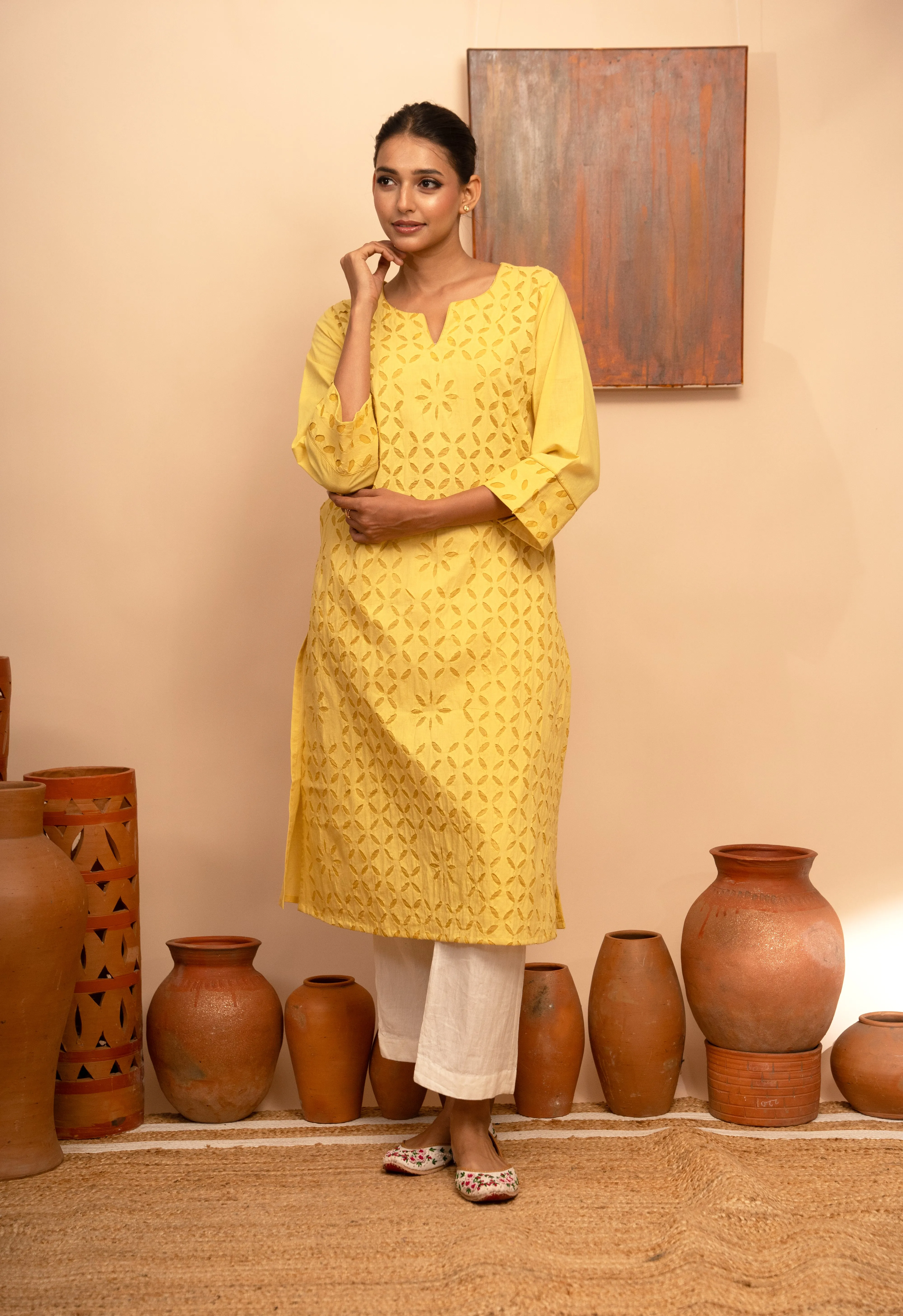 Womens Handcrafted Appliqu Regular Fit Kurta