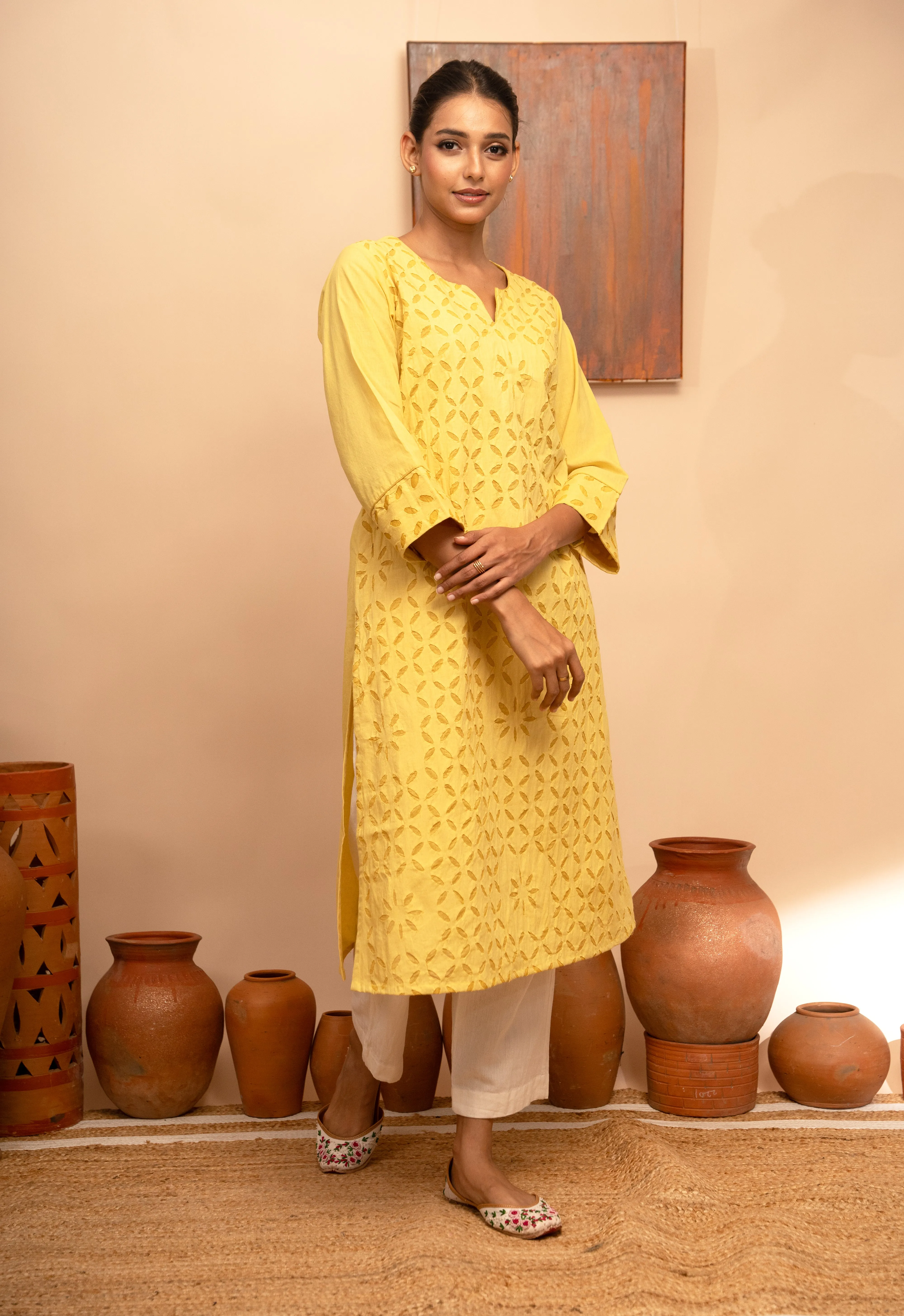 Womens Handcrafted Appliqu Regular Fit Kurta