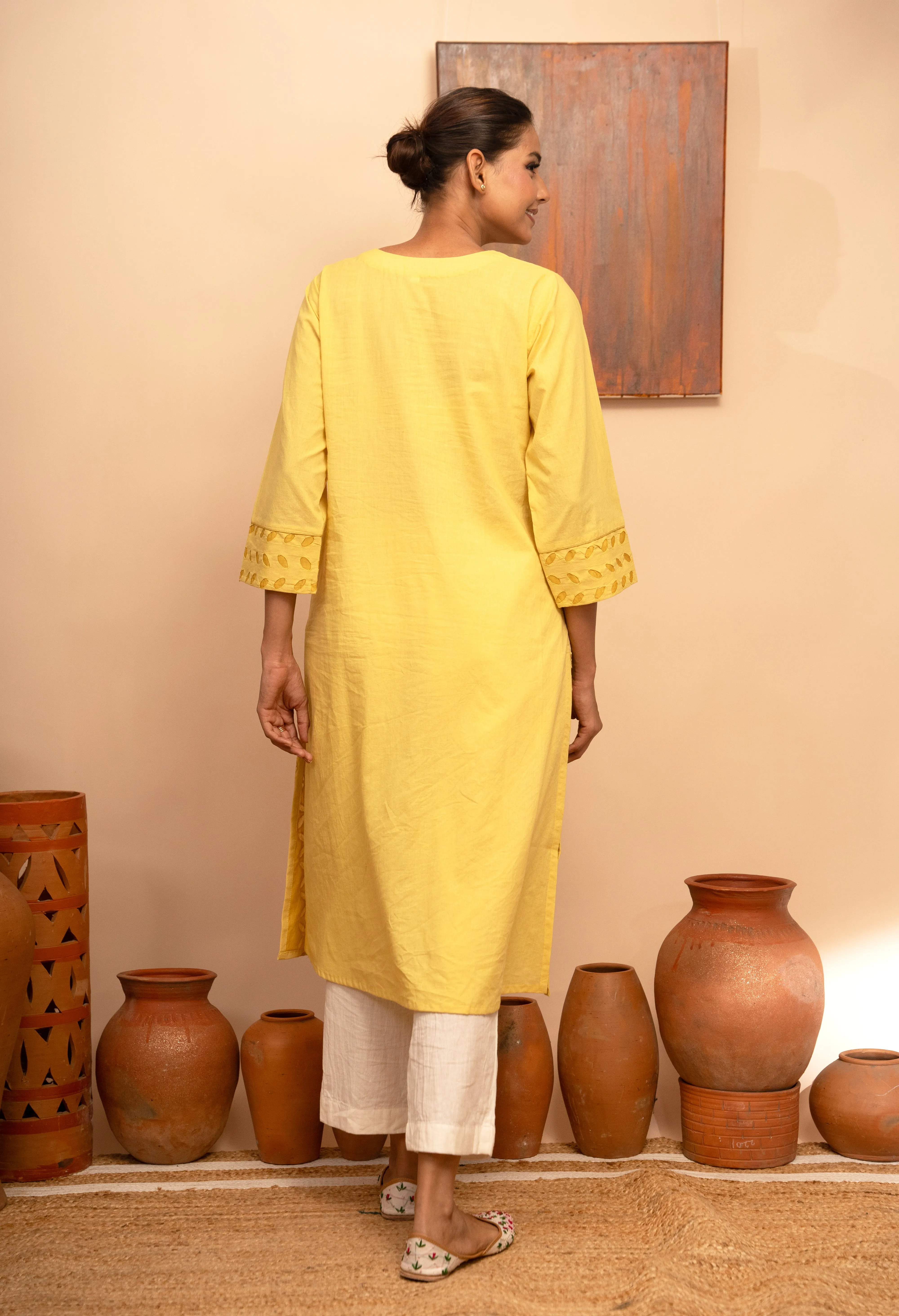 Womens Handcrafted Appliqu Regular Fit Kurta