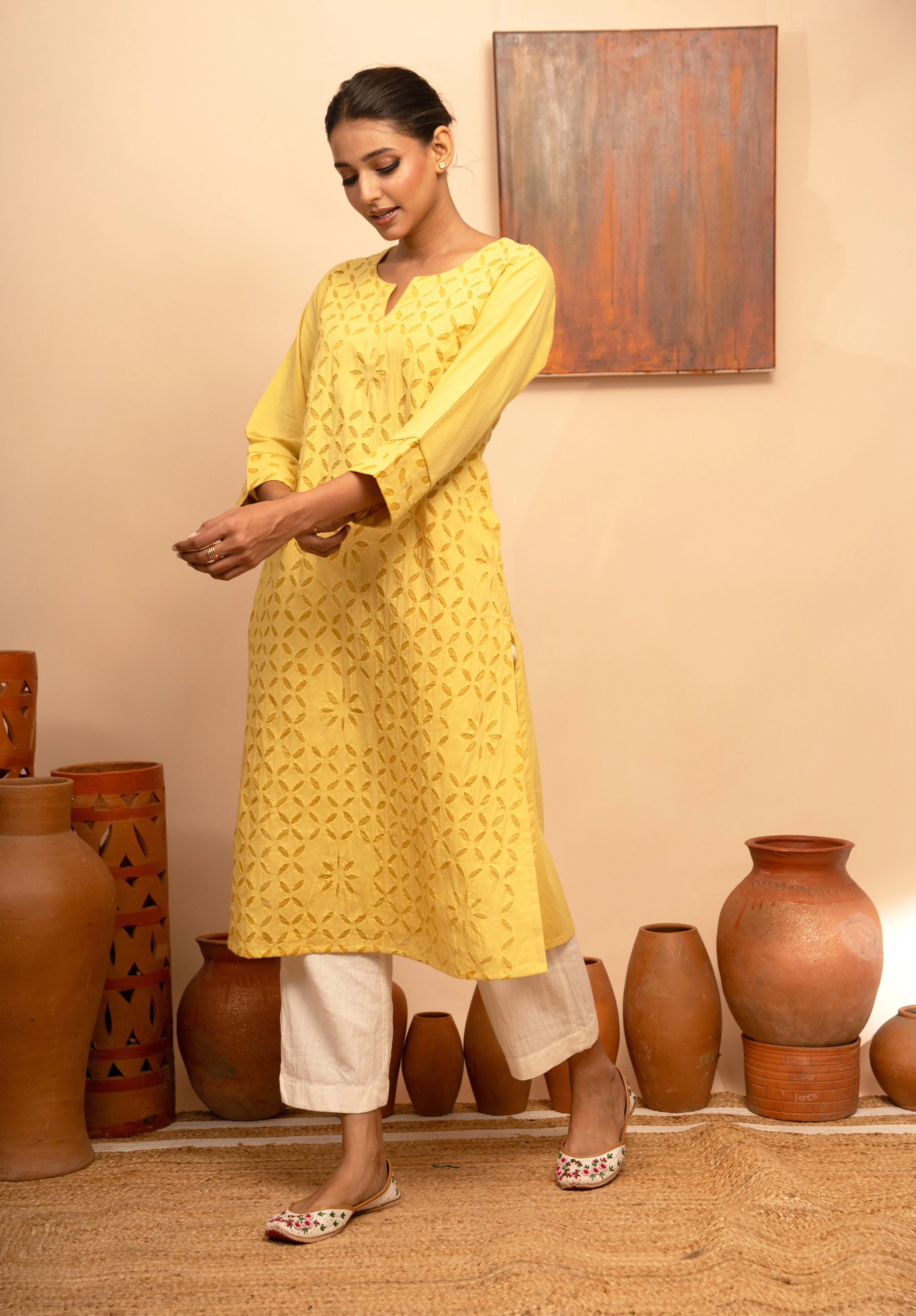 Womens Handcrafted Appliqu Regular Fit Kurta