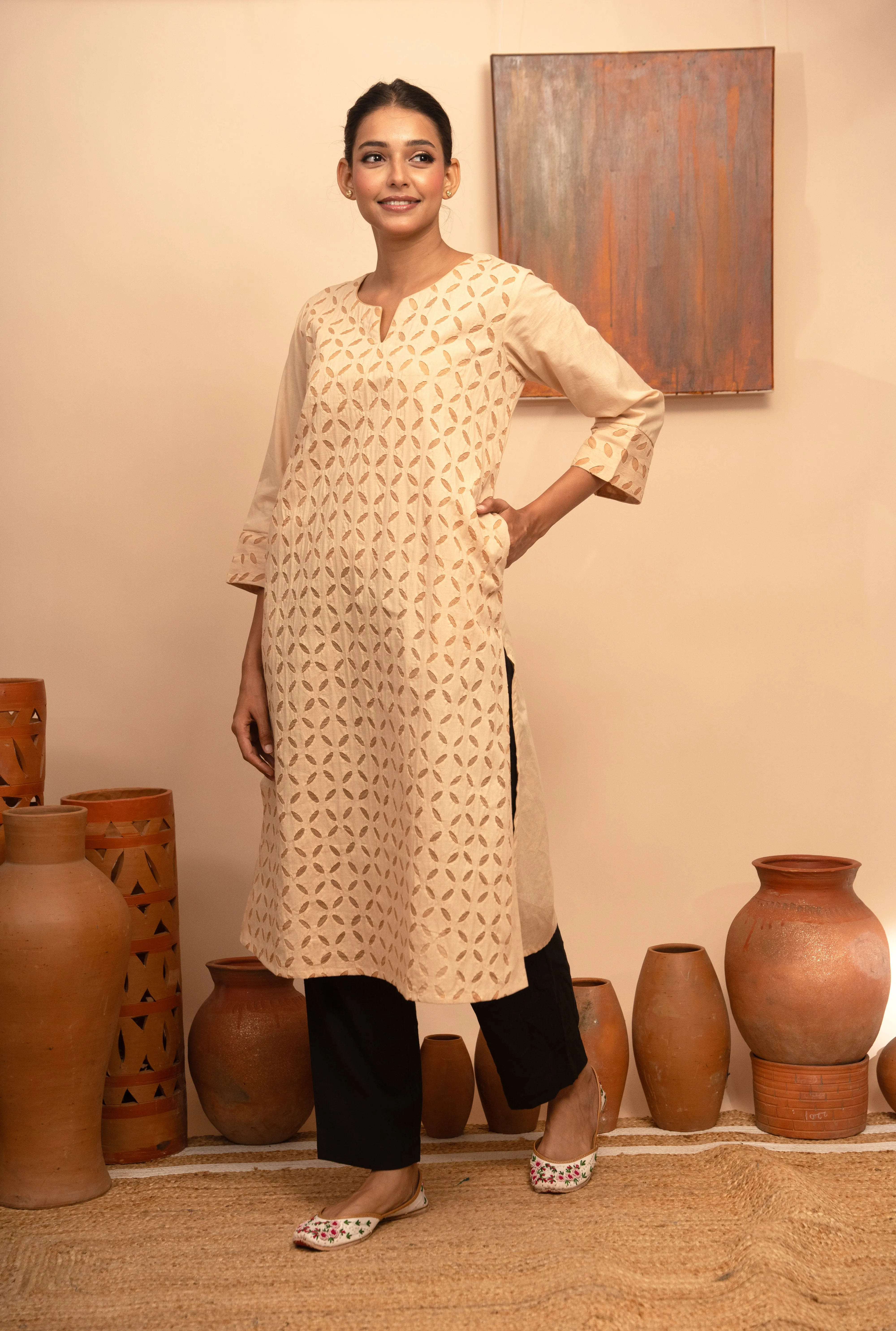 Womens Handcrafted Appliqu Regular Fit Kurta